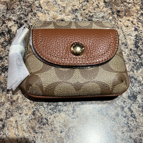 Coach Pennie Card Case In Signature Canvas - Picture 3 of 6